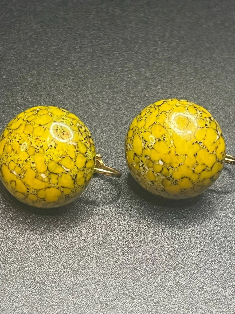 Vintage Yellow Art Glass Dome Clip On Earrings Murano Style Gold Tone